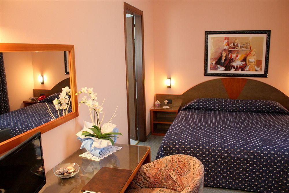 Hotel Rosa Abano Terme Exterior photo